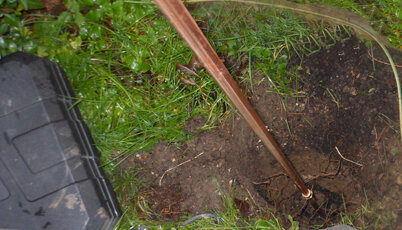 Double 5-8 earth rod SDS driven.jpg
