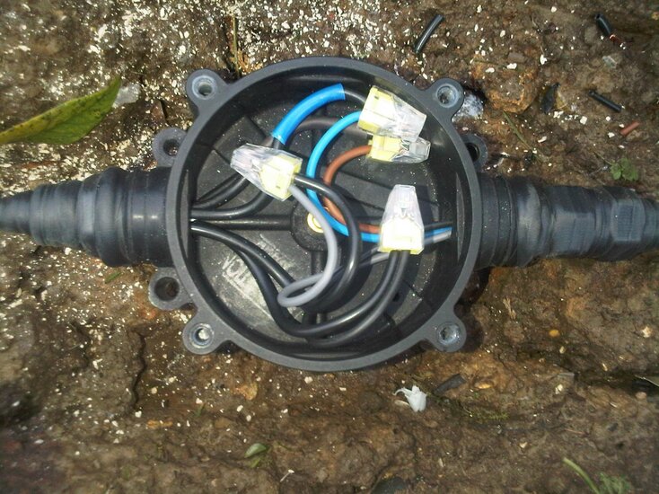 [ElectriciansForums.net] Repairing imperial mineral cable