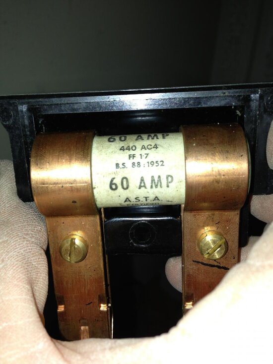 Anyone know some info on this fuse? IMG_4132 - EletriciansForums.net