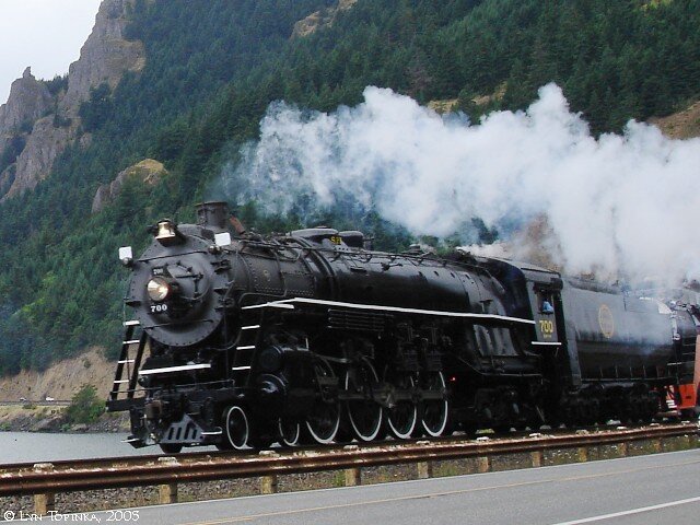 SPS700_steam_engine_2005.jpg