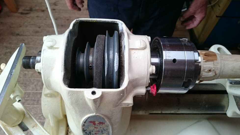 lathe_chucks_and_pulleys.jpg