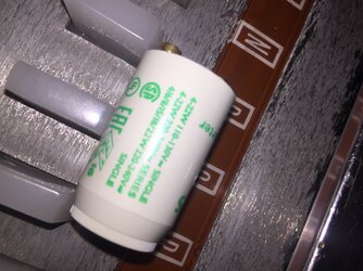 [ElectriciansForums.net] 1960s Florescent light instantly trips mains RCD