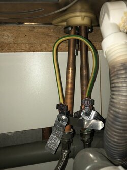 Removed Earthing on old Kitchen Tap Copper Pipes (underneath sink) Pic e.jpeg