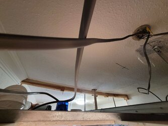 wiring from ceiling rose to switch, lights, extractor.jpg