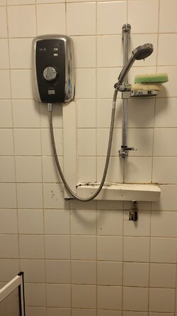 shower1.jpg shower1.jpg