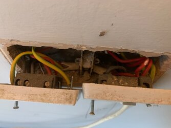 sockets2.jpg
