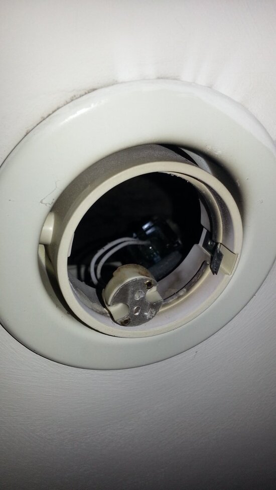 MR16 halogens not working faulty transformer? on ElectriciansForums