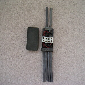Lighting Terminal Block for Lead Covered Cable.JPG